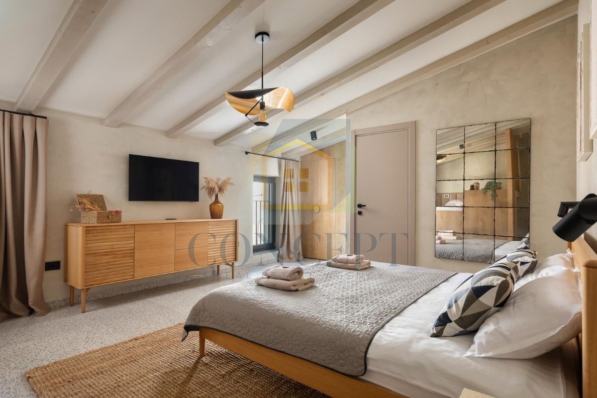 Poreč, Vižinada, Renovirana kamnita hiša s bazenom, 16 km od morja