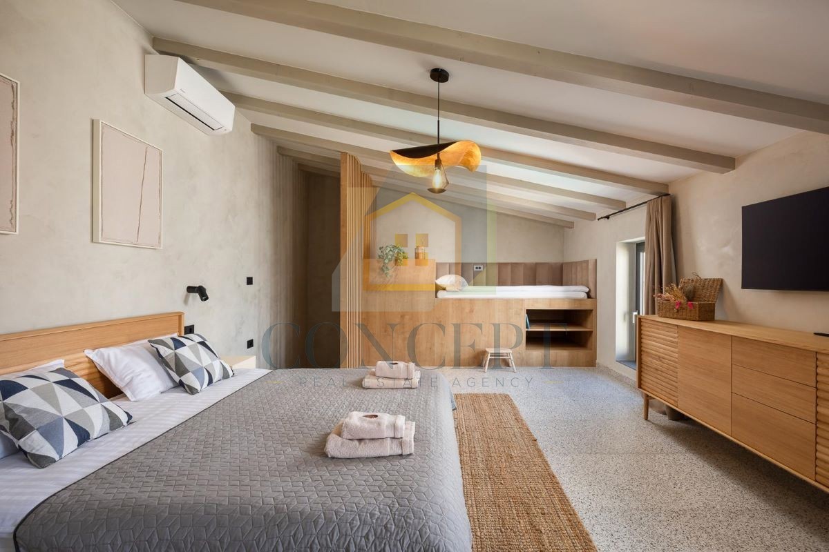 Poreč, Vižinada, Renovirana kamnita hiša s bazenom, 16 km od morja