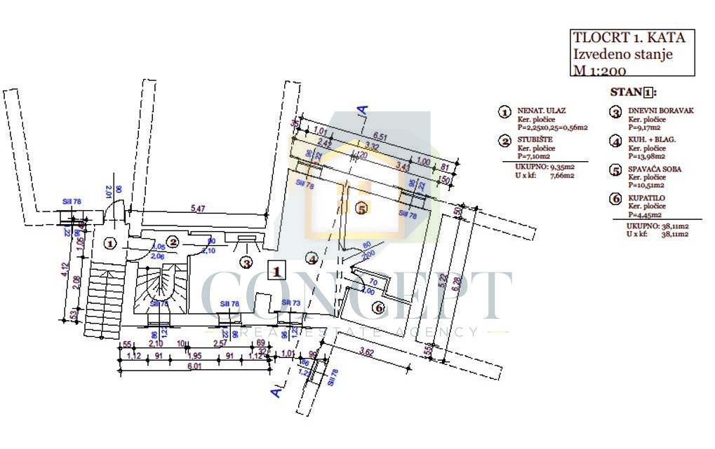Istra, Oprtalj, Kamena hiša s 3 apartmaji in dvema poslovnima prostoroma