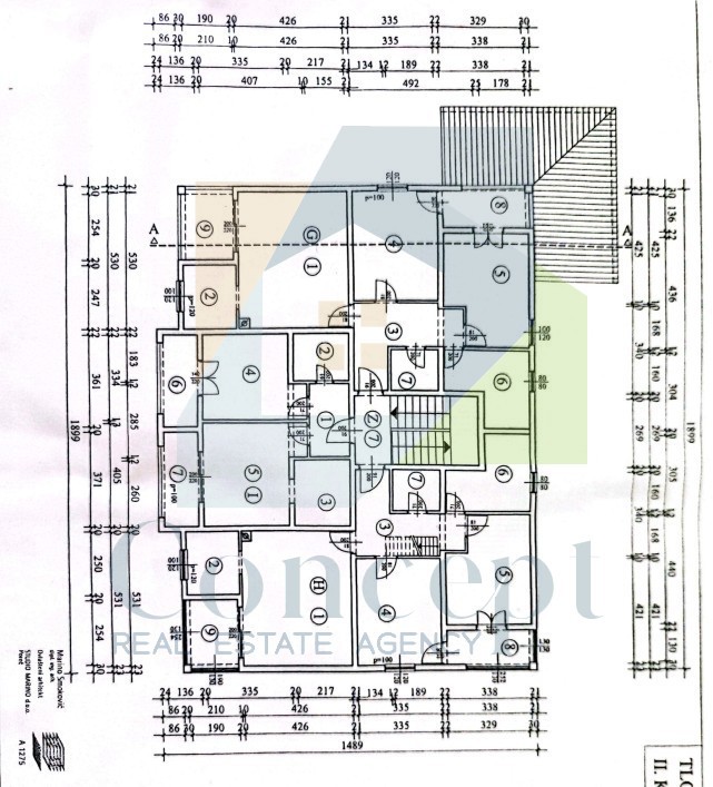 Poreč, širši center, Dvoetažni prostoren stan, 500 m od morja