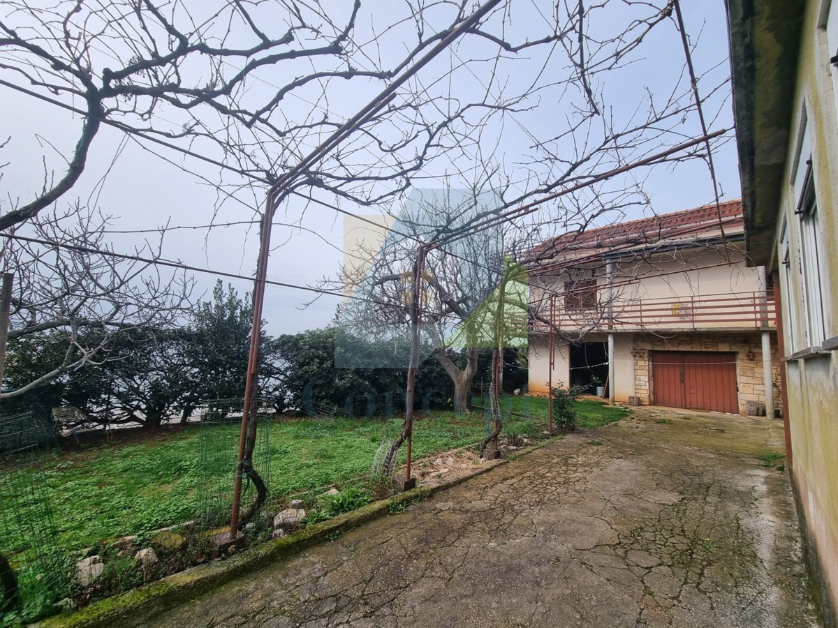 Novigrad, okolica, hiša za adaptacijo, prvi red do morja