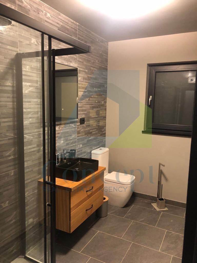 Poreč, okolica, Lepa urejena dvojna hiša, 4 km od Poreča