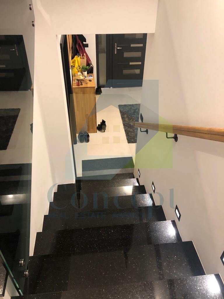 Poreč, okolica, Lepa urejena dvojna hiša, 4 km od Poreča