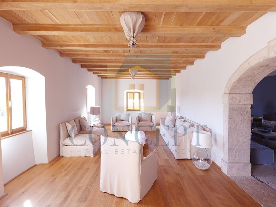 Buje, okolica, Luksuzno beneško posestvo na čudoviti lokaciji