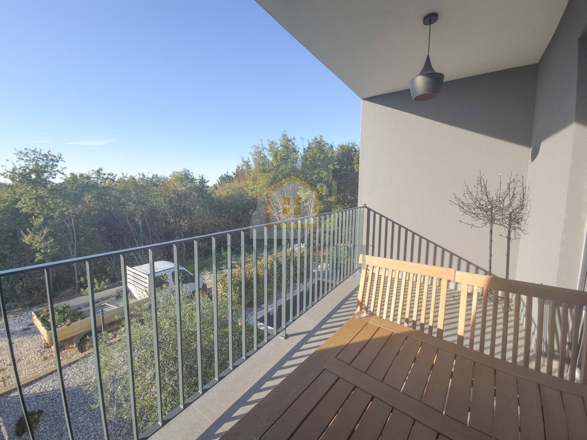 Poreč, okolica, moderna luksuzna vila s bazenom, 12 km od morja