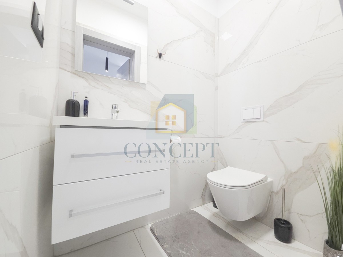 Poreč, okolica, moderna luksuzna vila s bazenom, 12 km od morja