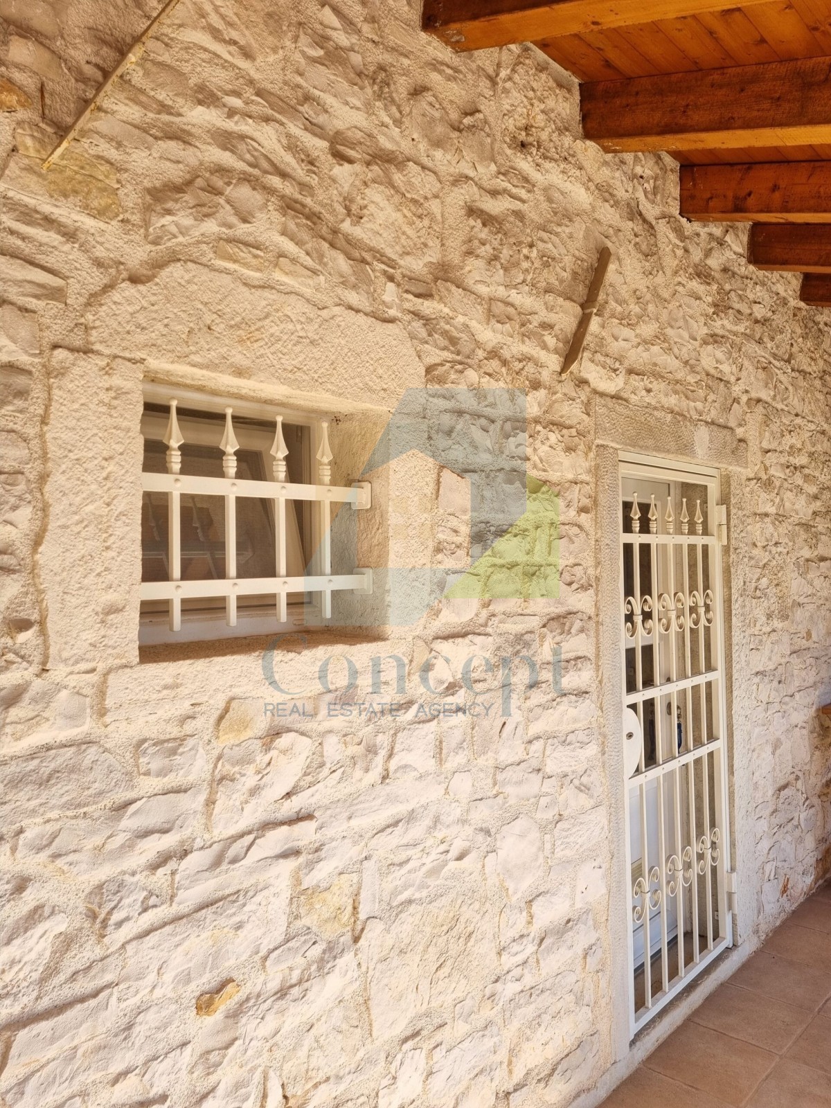 Poreč, Tar - EKSKLUZIVA AGENCIJE - Dve kamnite hiše 3 km od morja