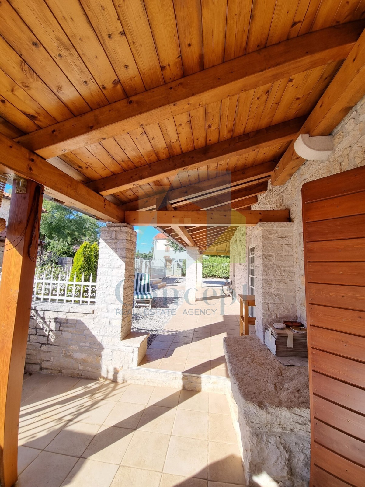 Poreč, Tar - EKSKLUZIVA AGENCIJE - Dve kamnite hiše 3 km od morja