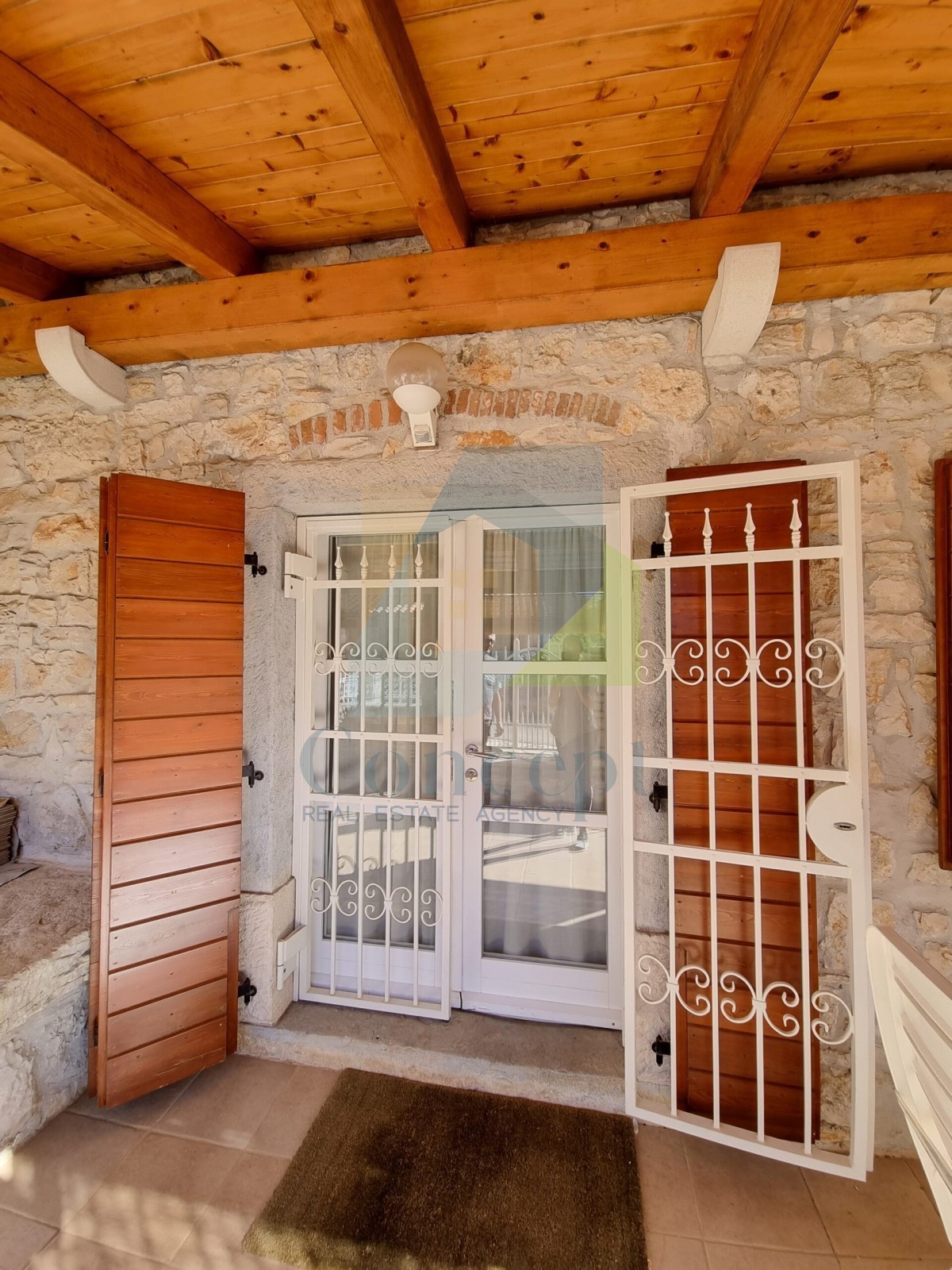 Poreč, Tar - EKSKLUZIVA AGENCIJE - Dve kamnite hiše 3 km od morja