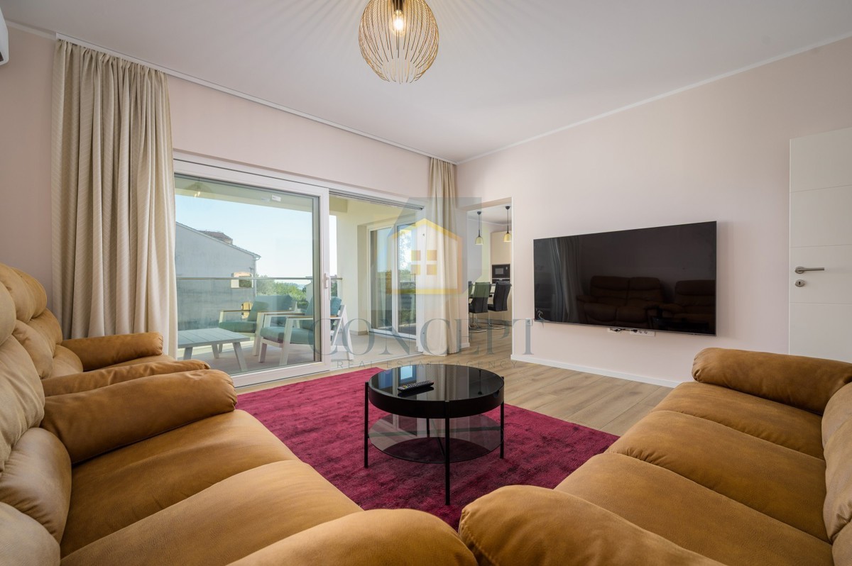 Poreč, Stan s 3 spalnice na luksuzni lokaciji, 500 m od morja