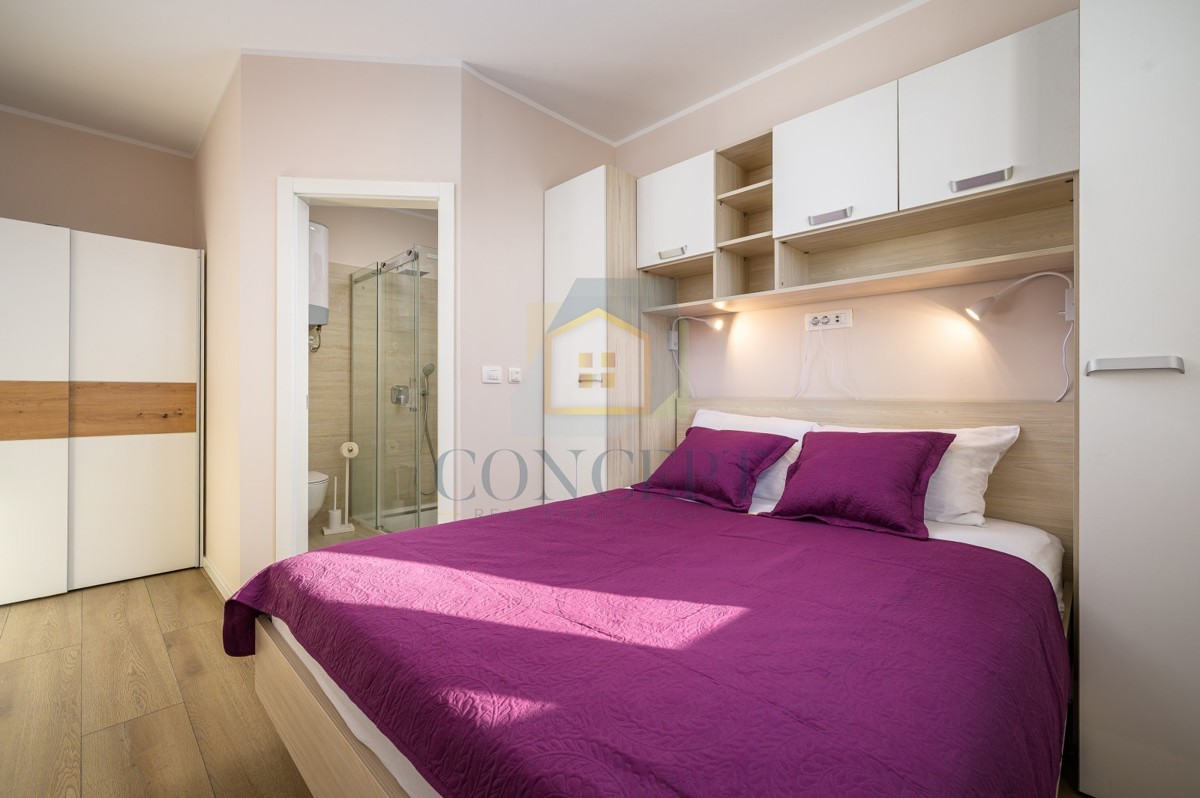 Poreč, Stan s 3 spalnice na luksuzni lokaciji, 500 m od morja