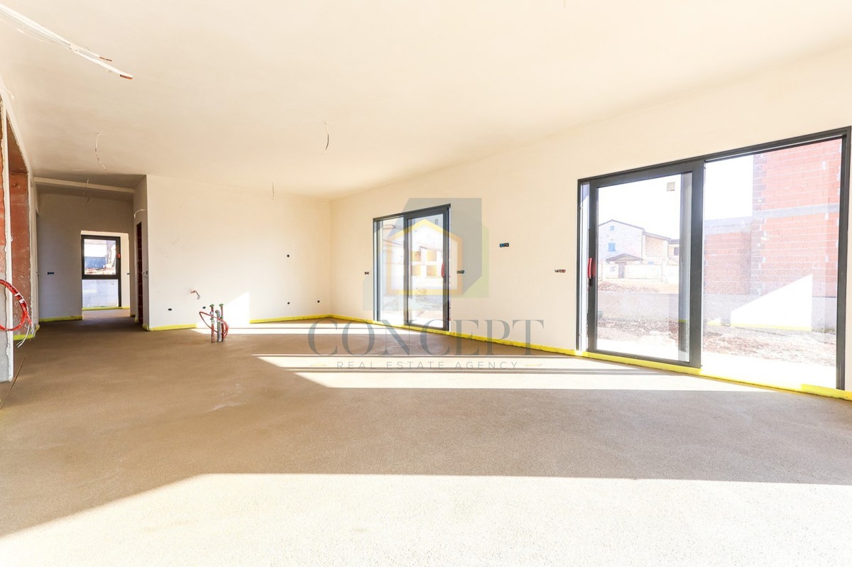 Poreč, okolica, moderna, luksuzna vila s bazenom, 12 km od morja