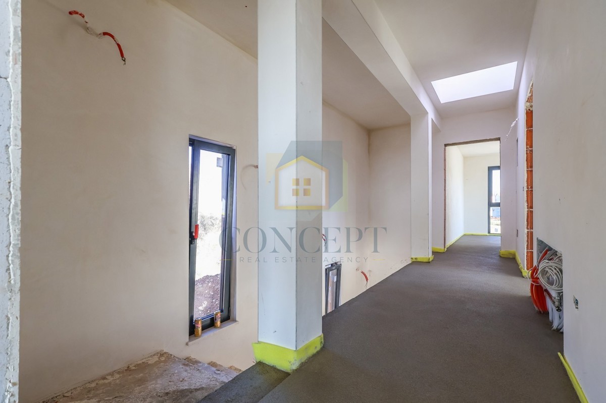 Poreč, okolica, moderna, luksuzna vila s bazenom, 12 km od morja