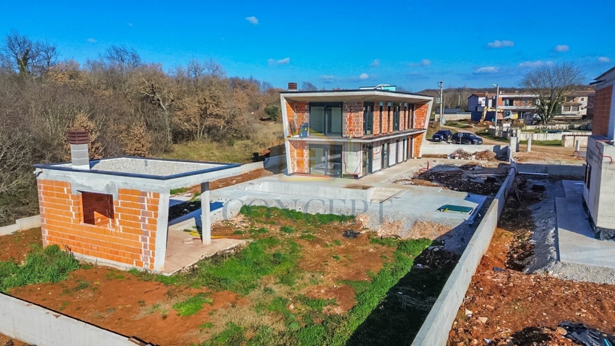 Poreč, okolica, moderna, luksuzna vila s bazenom, 12 km od morja