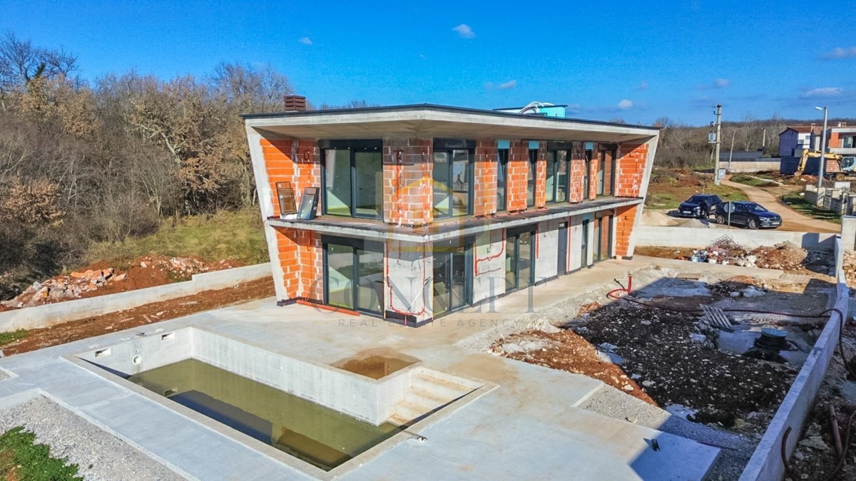 Poreč, okolica, moderna, luksuzna vila s bazenom, 12 km od morja