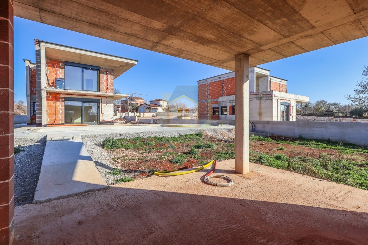 Poreč, okolica, moderna, luksuzna vila s bazenom, 12 km od morja