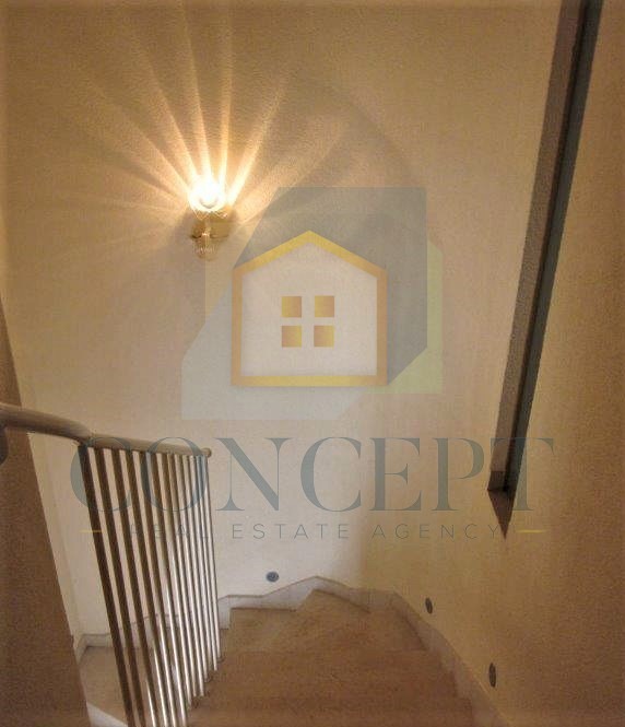 Poreč, Mali Maj - EKSKLUZIVA AGENCIJE - Samostojna velika družinska hiša, 200 m od morja