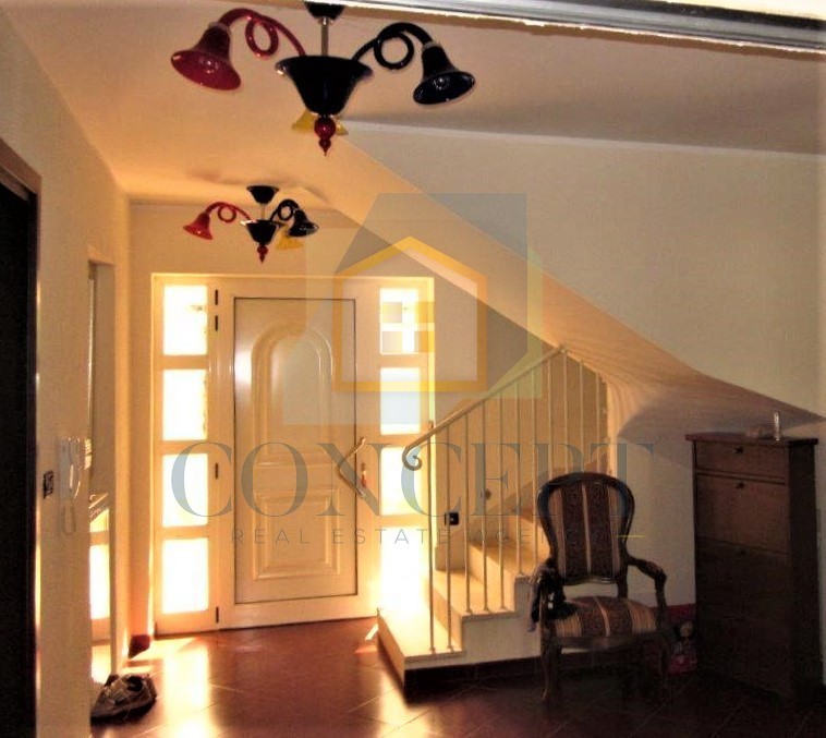 Poreč, Mali Maj - EKSKLUZIVA AGENCIJE - Samostojna velika družinska hiša, 200 m od morja