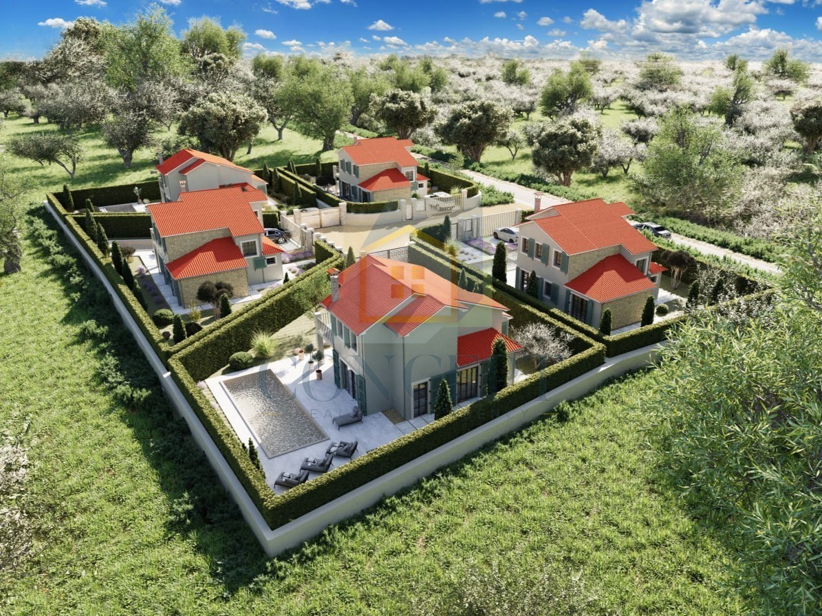 Poreč, Tinjan, okolica, Hiša s bazenom v ekskluzivnem kompleksu, 20 km od morja