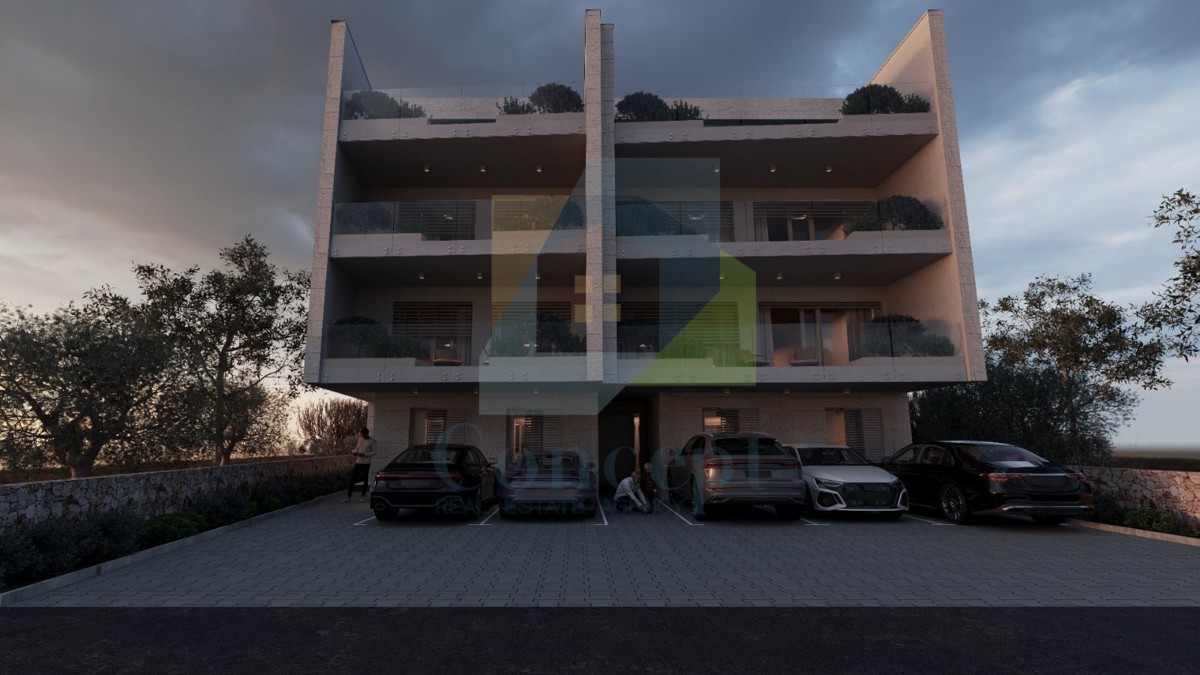 Poreč, okolica, Luksuzni dvoetažni stan s strešno teraso 3 km od morja