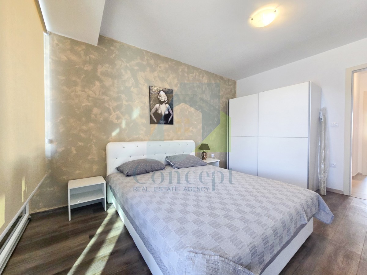 Poreč, okolica, Prekrasen stan s 3 spalnice in bazenom