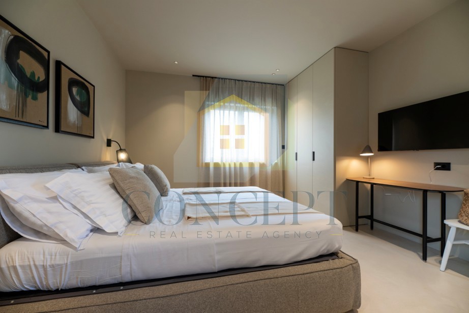 Poreč, okolica, čudovita moderna vila s bazenom in vrtom, 7 km od morja