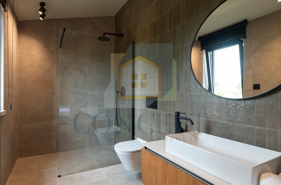 Poreč, okolica, čudovita moderna vila s bazenom in vrtom, 7 km od morja