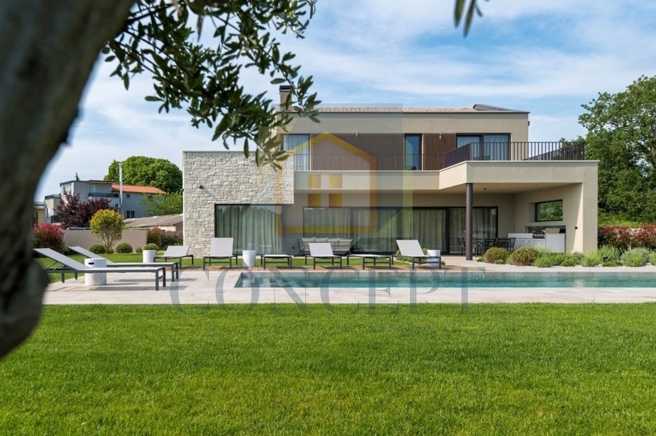 Poreč, okolica, čudovita moderna vila s bazenom in vrtom, 7 km od morja