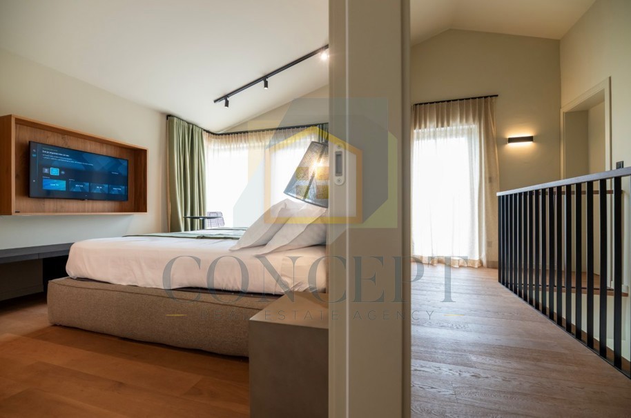 Poreč, okolica, čudovita moderna vila s bazenom in vrtom, 7 km od morja