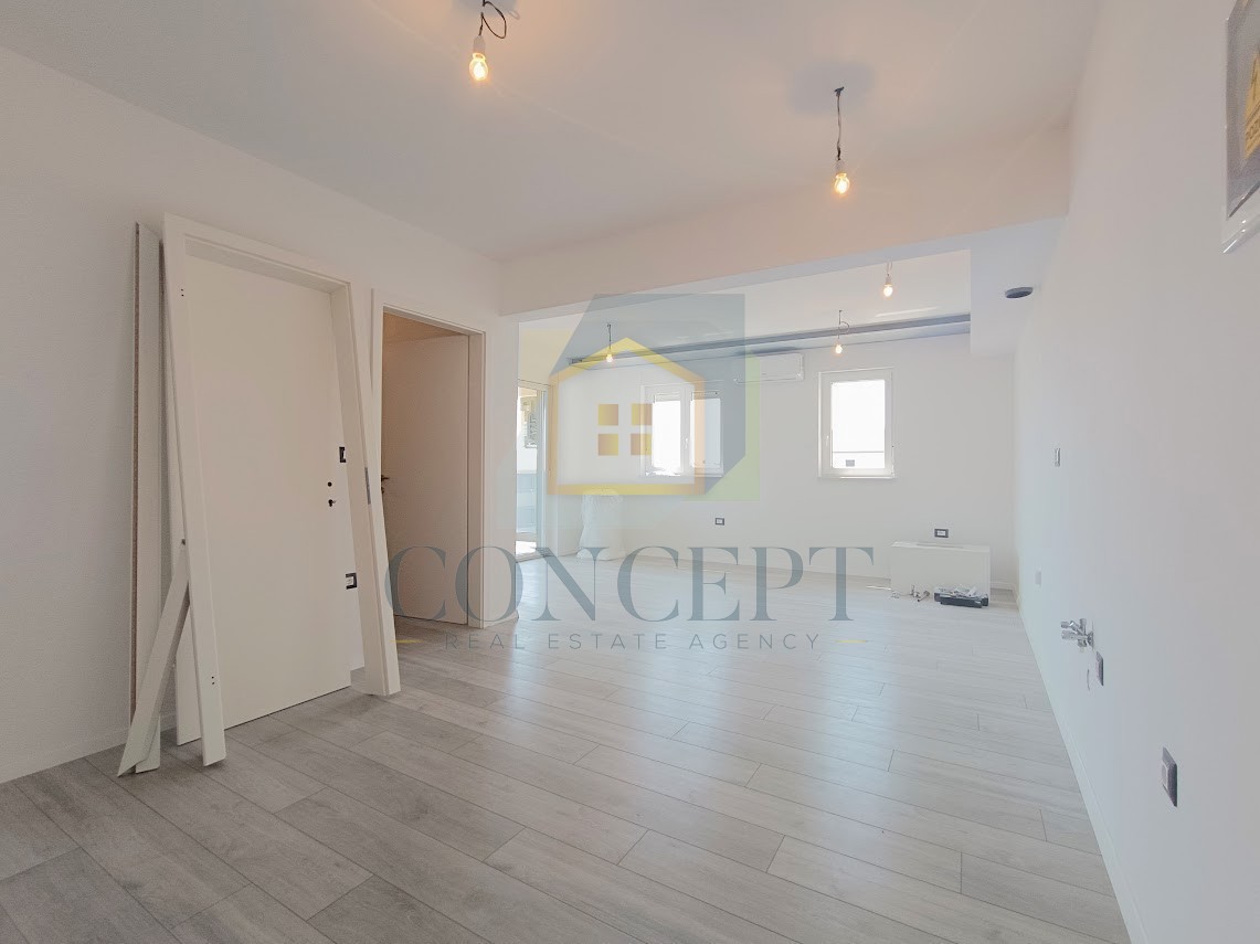 Poreč, okolica, Stan na 2. nadstropju s 2 spalnici, 7 km od morja