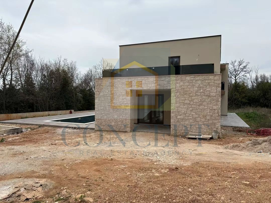 Poreč, okolica, moderna, luksuzna hiša na mirni lokaciji, 10 km od morja