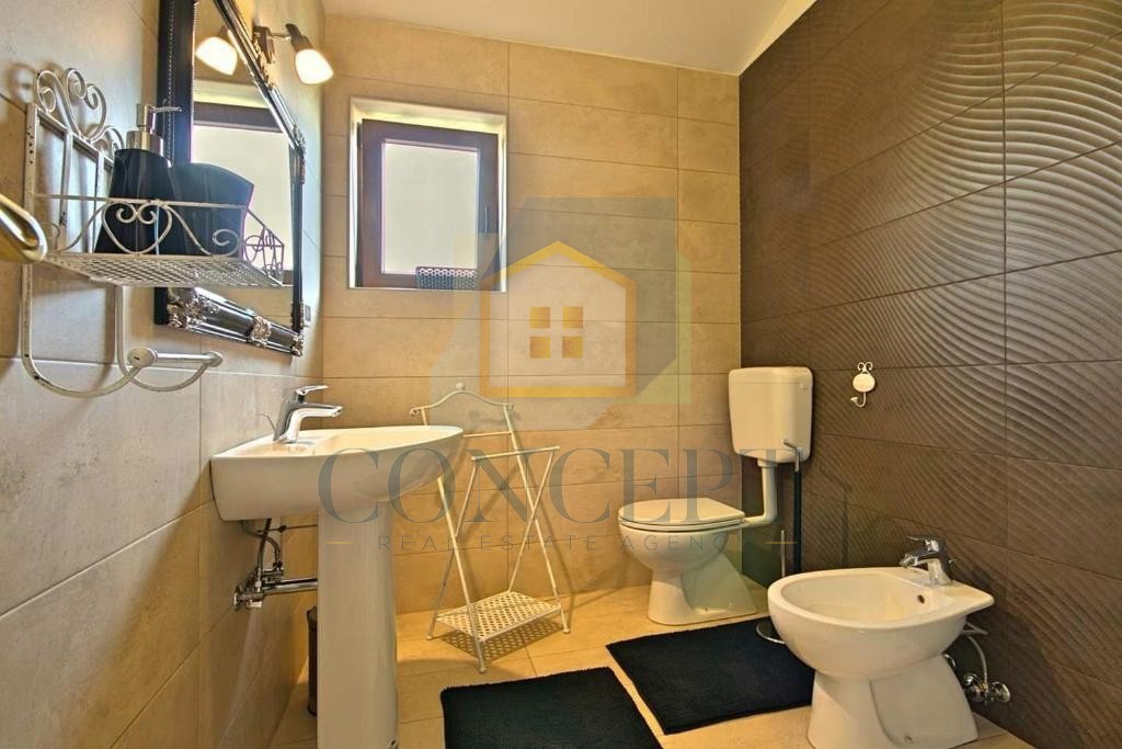 Poreč, okolica, Čudovita hiša s bazenom na mirni lokaciji, 5 km od morja