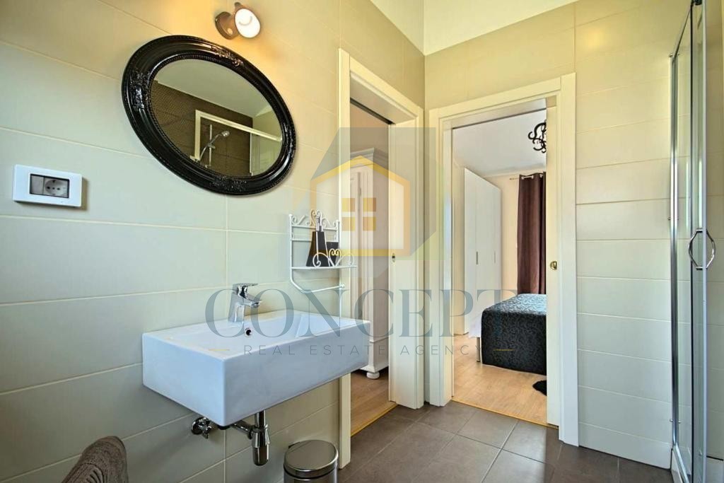 Poreč, okolica, Čudovita hiša s bazenom na mirni lokaciji, 5 km od morja