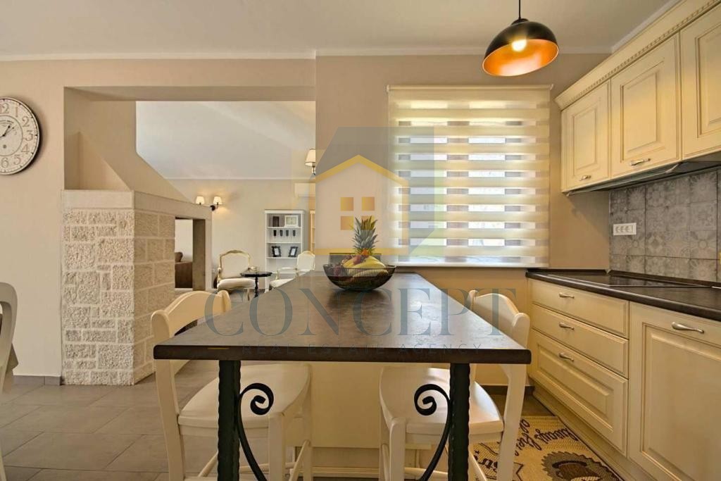 Poreč, okolica, Čudovita hiša s bazenom na mirni lokaciji, 5 km od morja