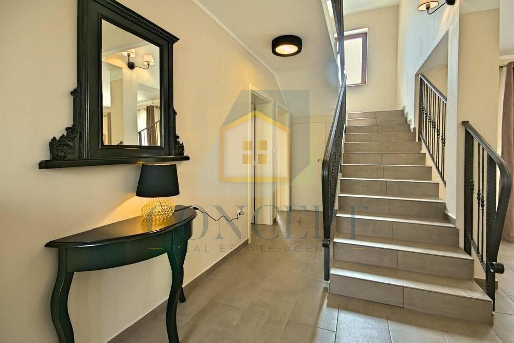 Poreč, okolica, Čudovita hiša s bazenom na mirni lokaciji, 5 km od morja