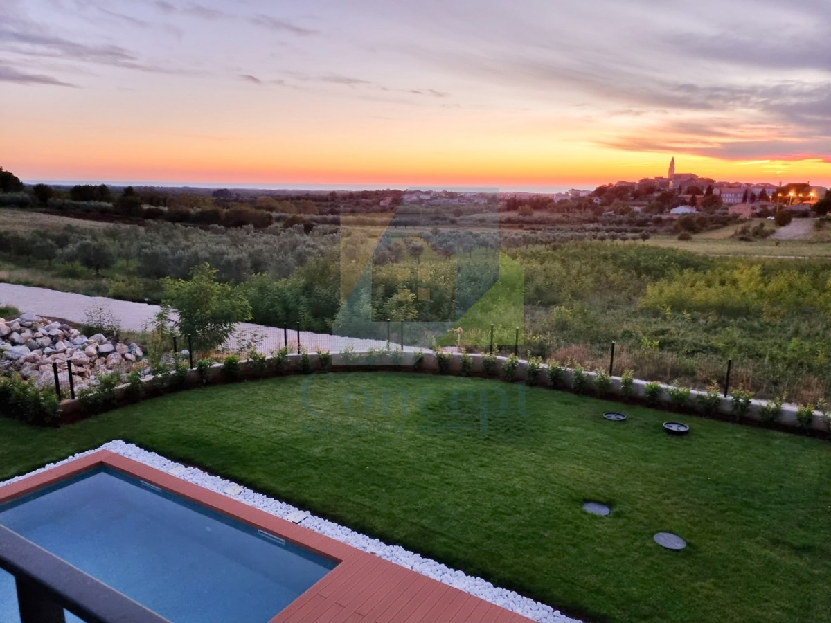 Poreč, okolica, Luksuzna vila s bazenom in pogledom na morje, 12 km od morja