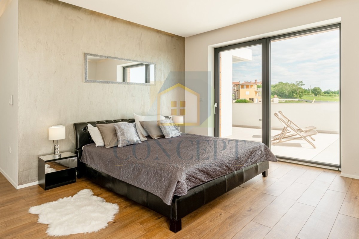 Poreč, okolica, Luksuzna vila s panoramskim pogledom na morje, 10 km od morja