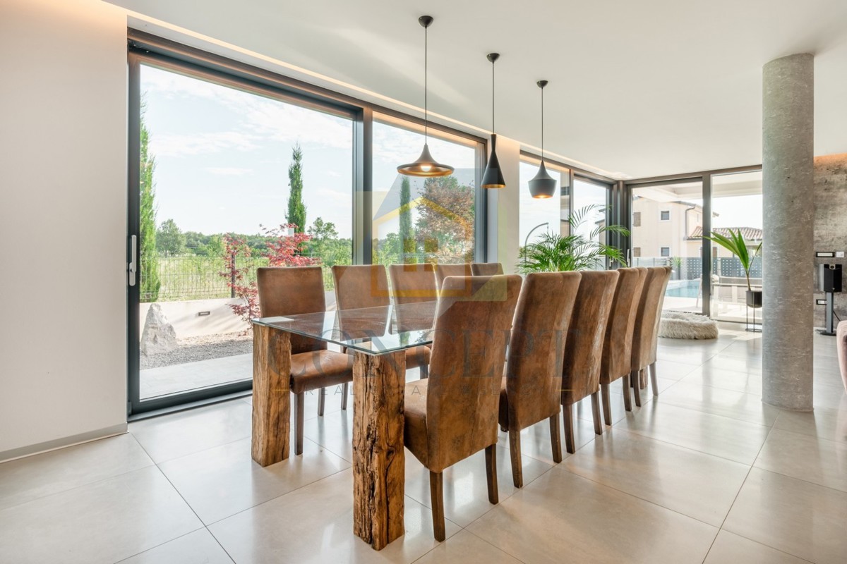 Poreč, okolica, Luksuzna vila s panoramskim pogledom na morje, 10 km od morja