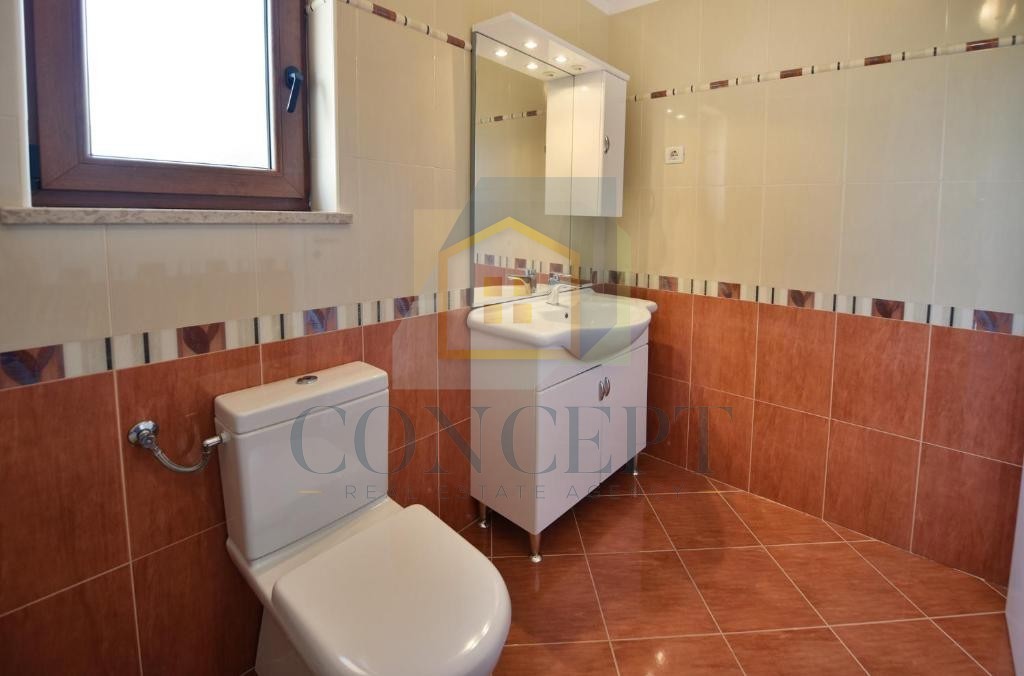 Poreč, okolica, Samostoječa hiša s bazenom na mirni lokaciji, 19 km od morja