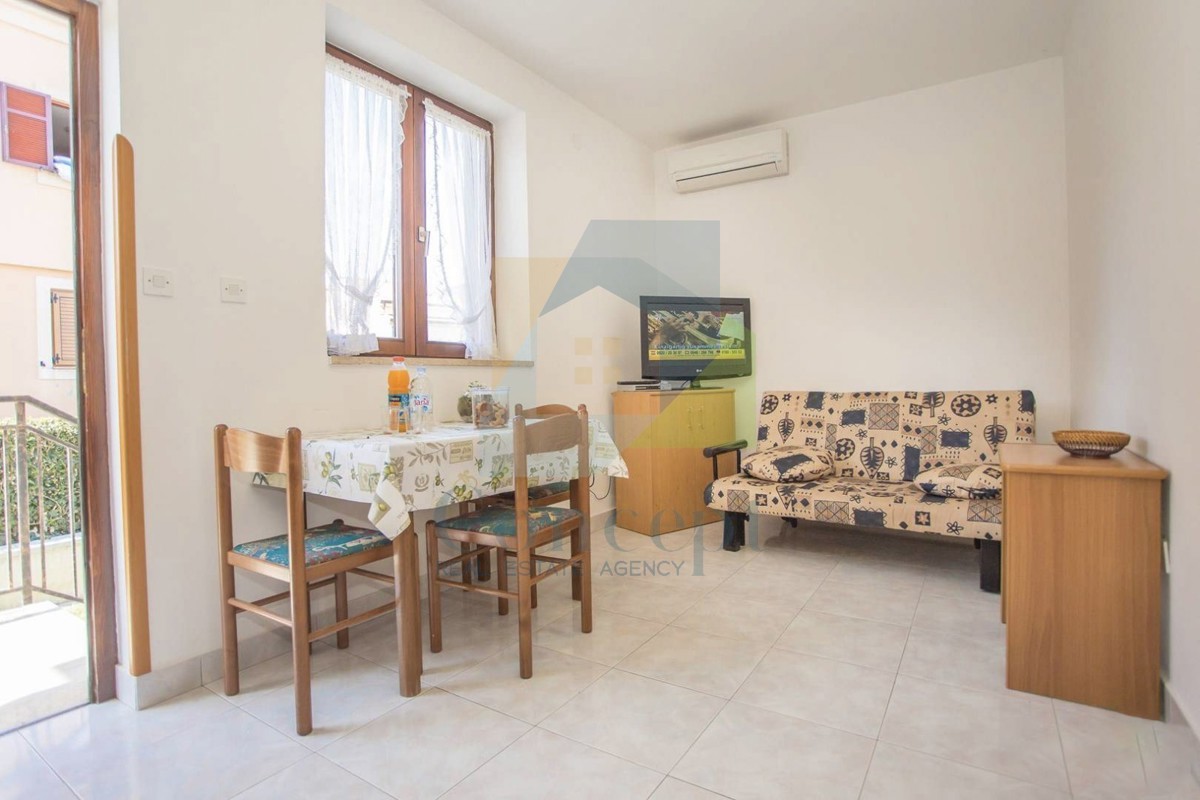 Poreč, Luksuzna lokacija, Apartmanska hiša 750 m od morja