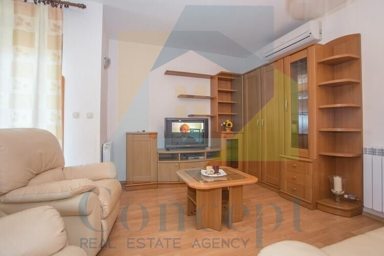 Poreč, Luksuzna lokacija, Apartmanska hiša 750 m od morja