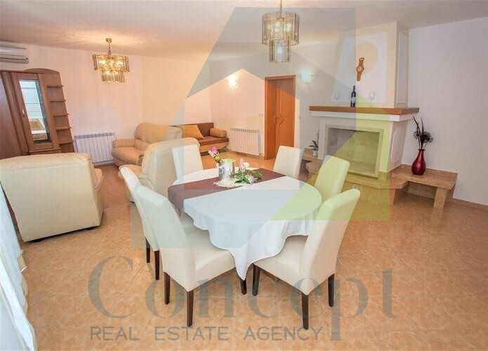 Poreč, Luksuzna lokacija, Apartmanska hiša 750 m od morja