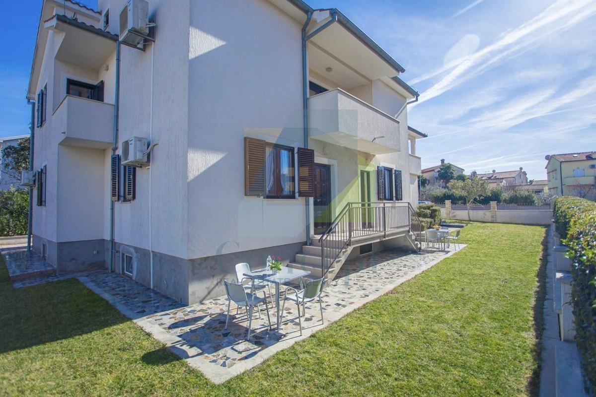 Poreč, Luksuzna lokacija, Apartmanska hiša 750 m od morja