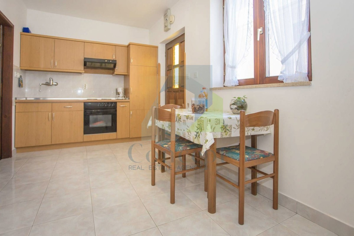 Poreč, Luksuzna lokacija, Apartmanska hiša 750 m od morja