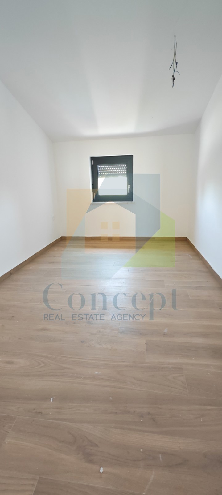 Poreč, okolica, Stan na 2. nadstropju novogradnje, 11 km od morja