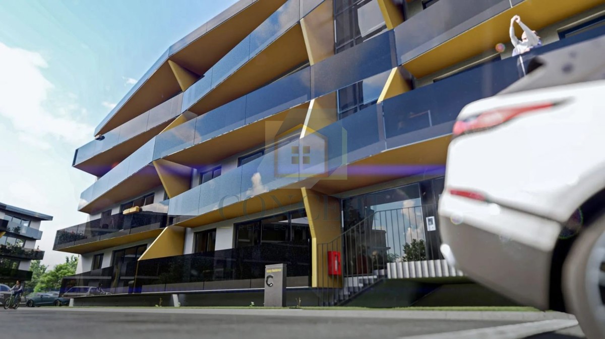 Poreč, širši center, Stan v 1. nadstropju stavbe modernega kompleksa, 800 m od morja