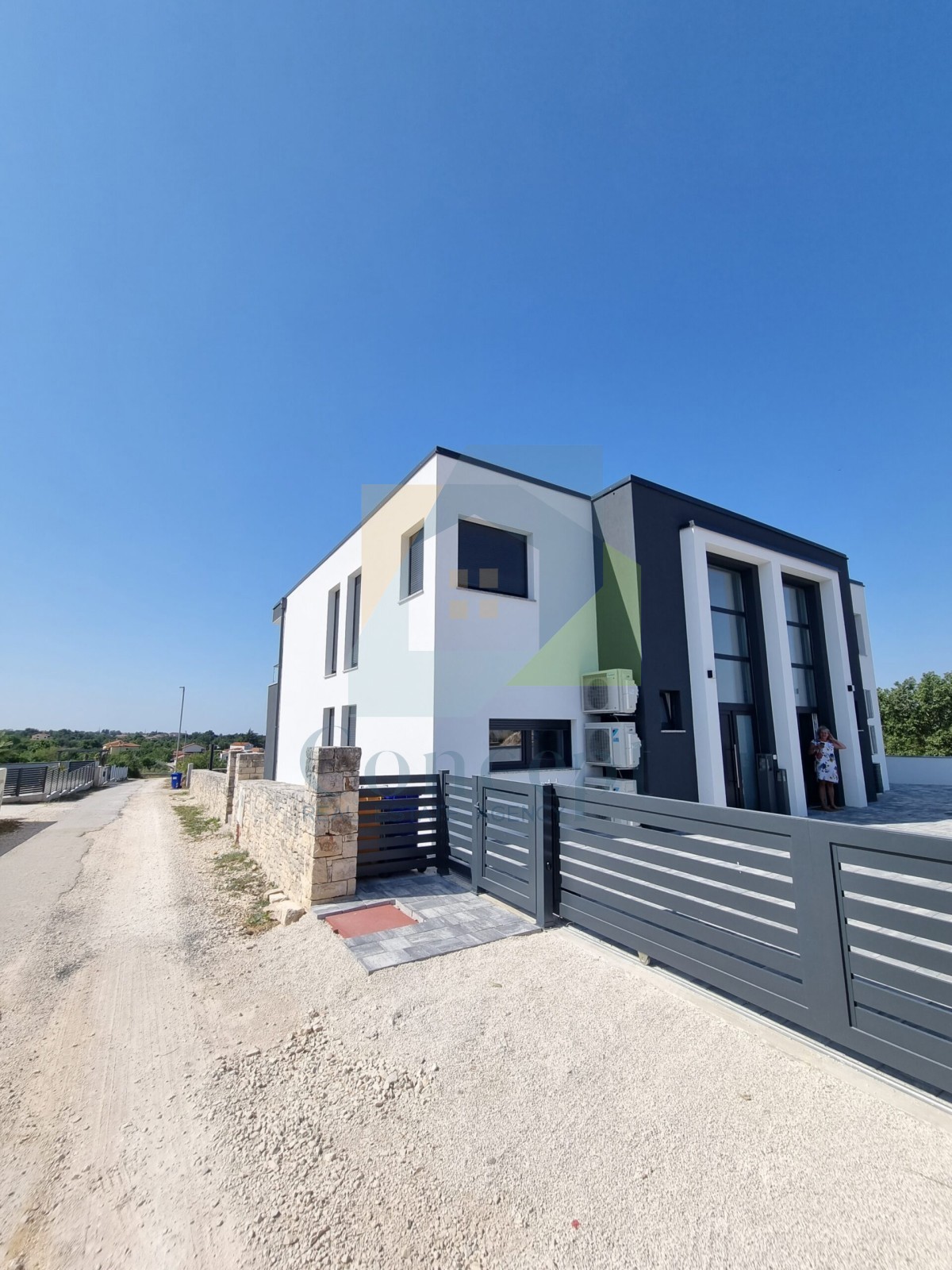 Rovinj, Kanfanar, Dvojna moderna, luksuzna hiša s bazenom, 8 km od morja