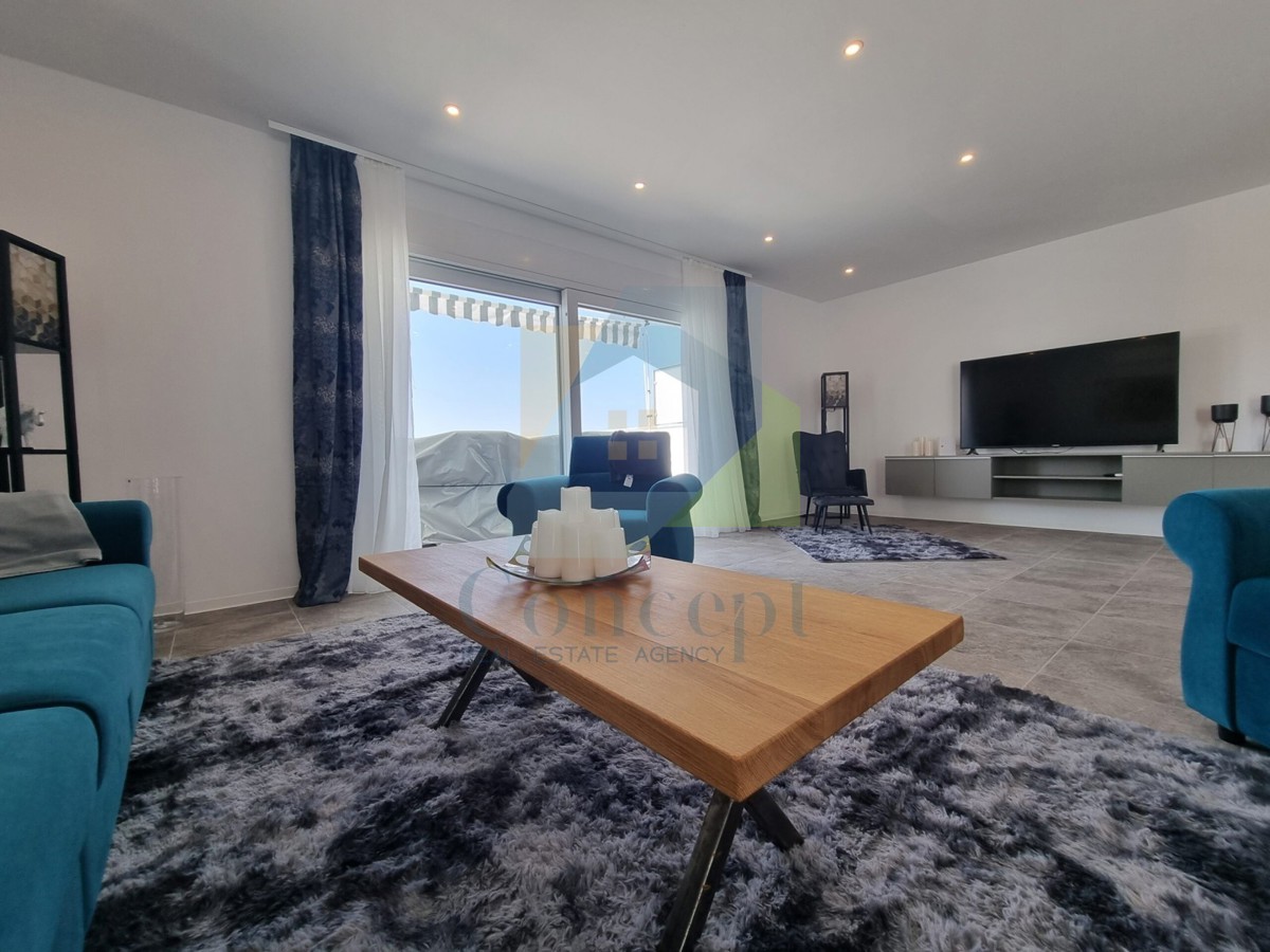 Rovinj, Kanfanar, Dvojna moderna, luksuzna hiša s bazenom, 8 km od morja