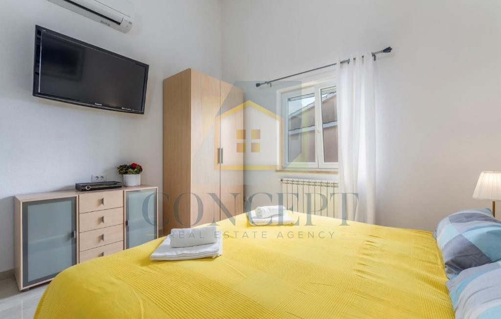 Poreč, okolica, Samostoječa prizemna hiša s 3 spalnicami, 7 km od morja