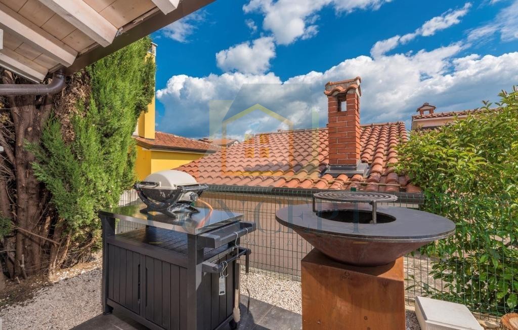 Poreč, okolica, Samostoječa prizemna hiša s 3 spalnicami, 7 km od morja